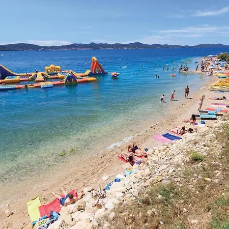 Apartment Awesome In W/ 3 Bedrooms Zadar